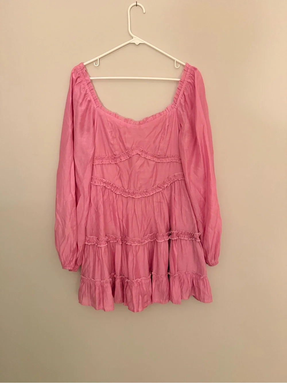 Francesca's Collections Pink Tiered Long Sleeve Mini Dress - Picture 1 of 2